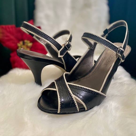 Circa Joan & David Heels - Picture 1 of 1